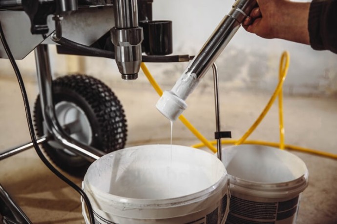 Agregat malarski - mieszanie farby