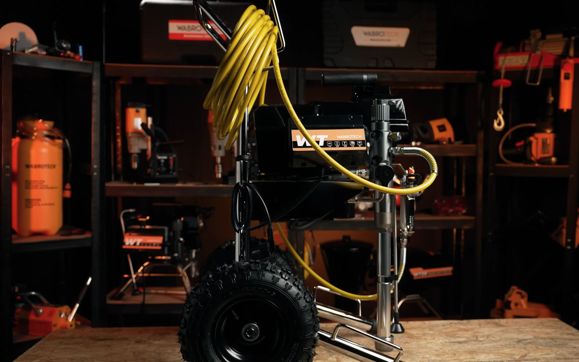 Agregat malarski WABROTECH WT40H - widok boczny