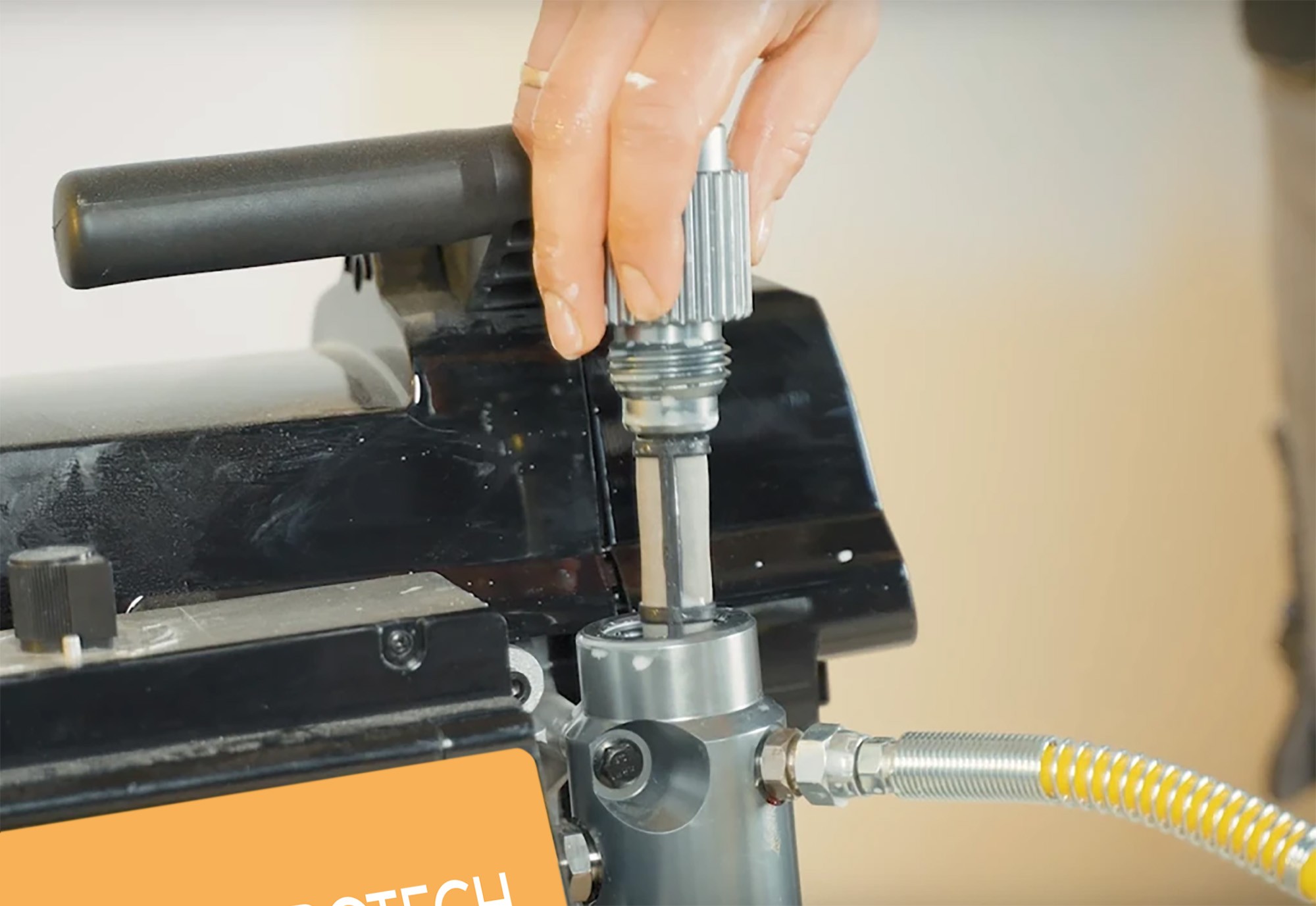 mycie reduktora i filtru siateczkowego agregatu