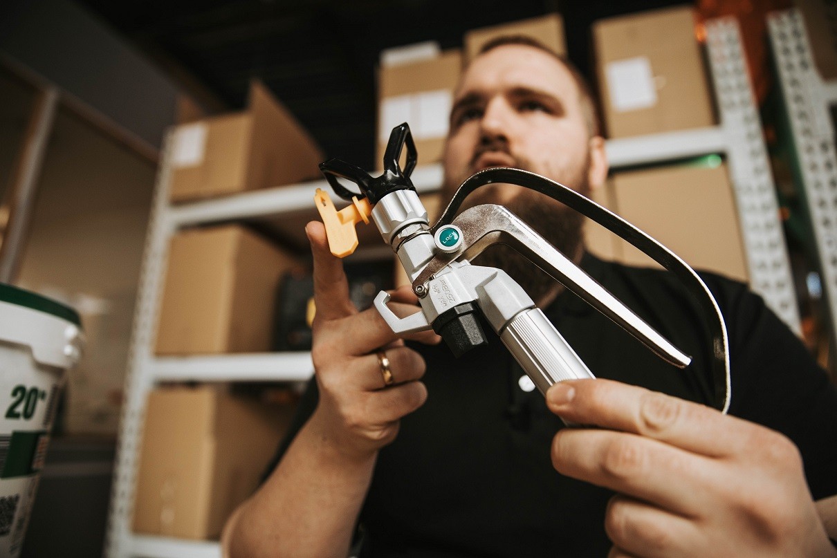 Prezentacja dyszy i pistoletu malarskiego WABROTECH