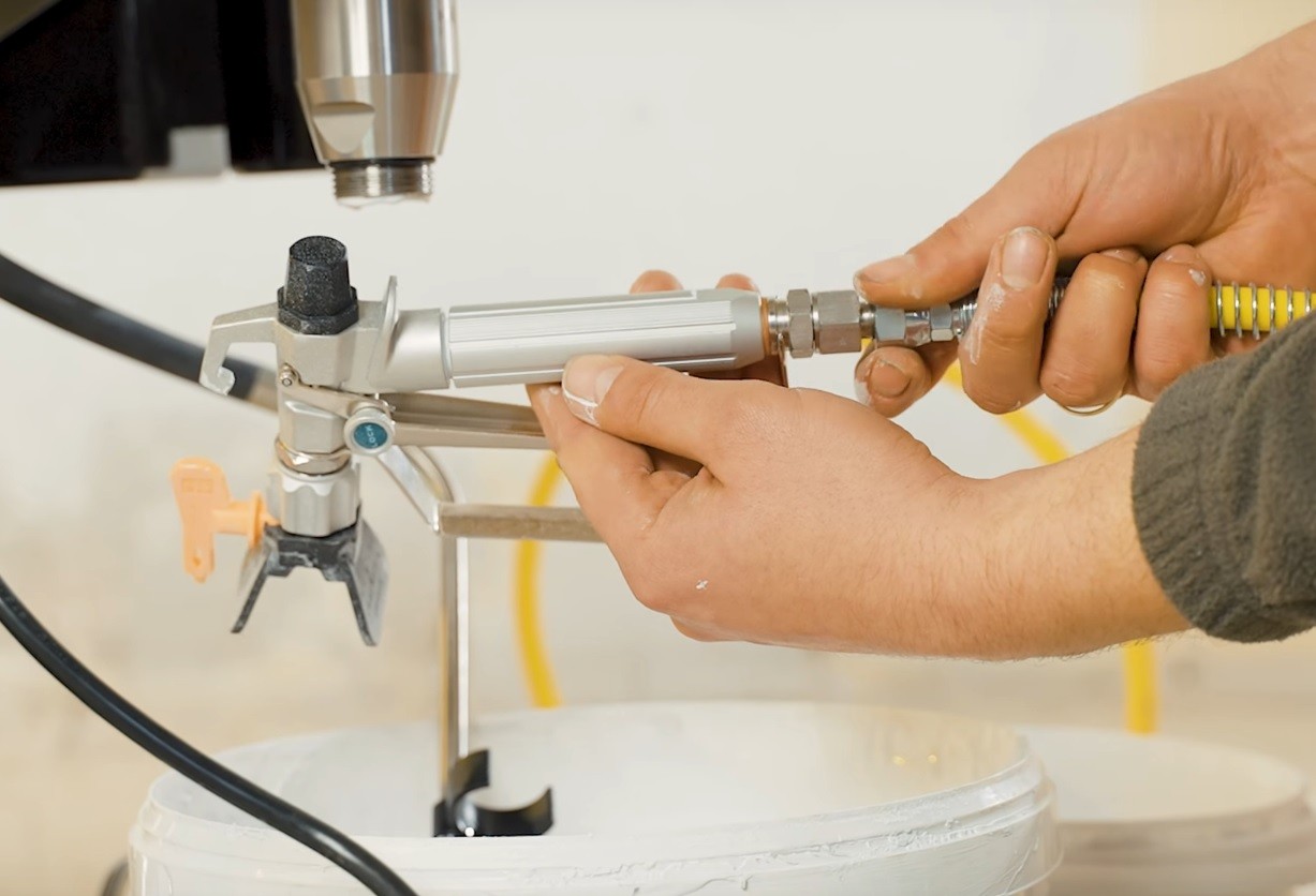 Płukanie pistoletu malarskiego