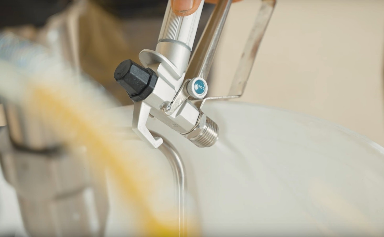 Płukanie pistoletu malarskiego