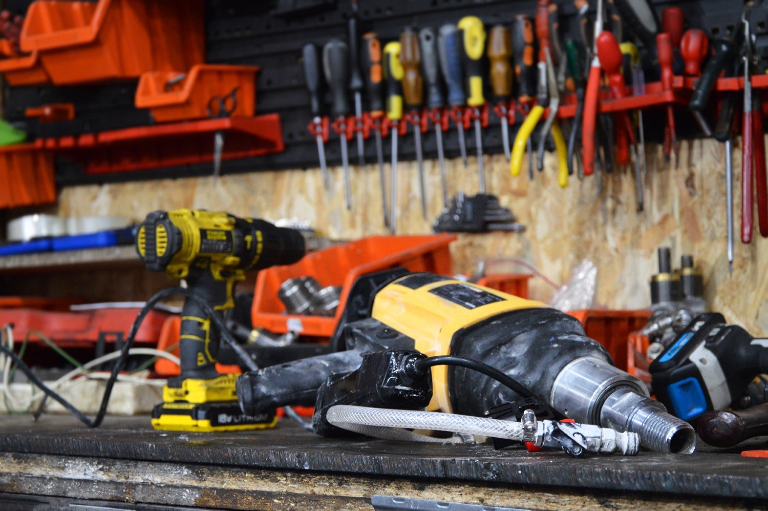 stanowisko serwisowe maszyn i urządzeń Wabrotech